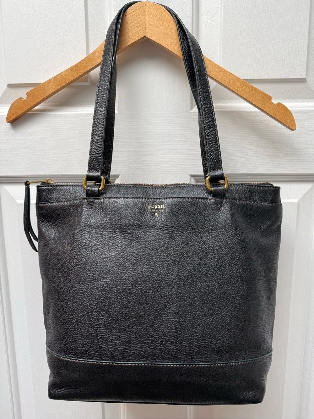 FOSSIL black pebble leather shoulder bag